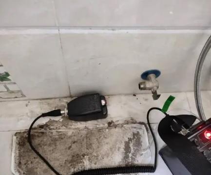 大竹屋顶漏水维修公司分享下卫生间漏水的危害及解决方法